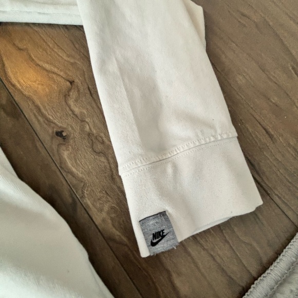 Nike long sleeve - Picture 3 of 4